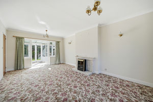 Sitting room- click for photo gallery